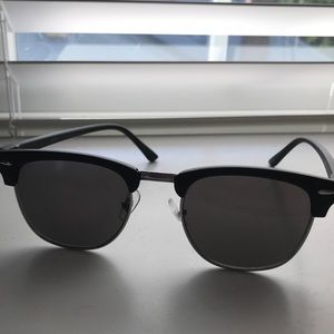 Classic Black Half Frame sunglasses